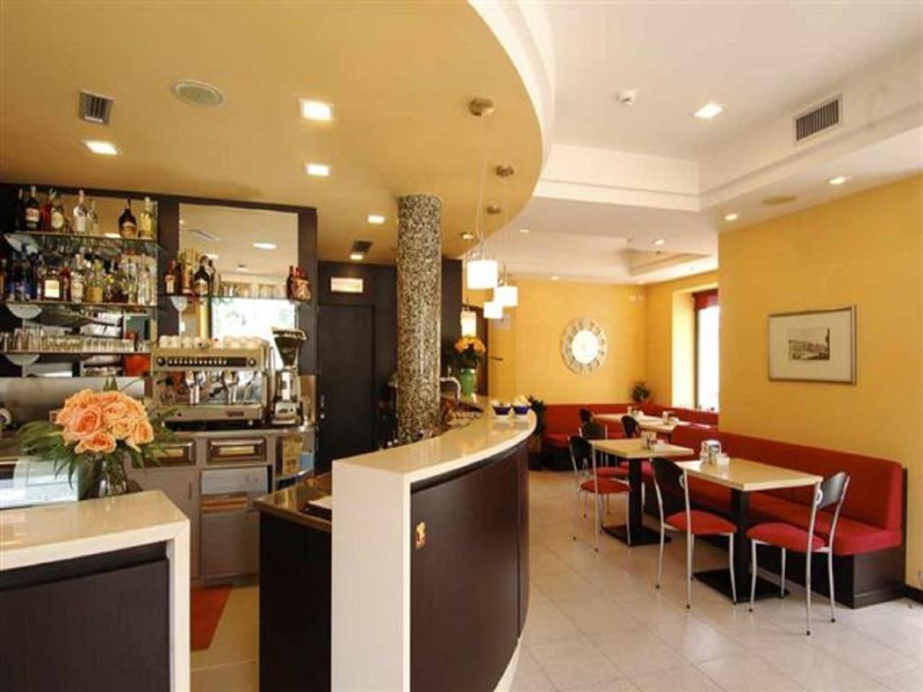 Hotel Alberello 리바 델 이탈리아 베로나 외부 사진