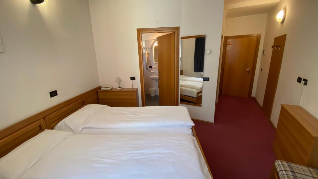 Hotel Alberello 리바 델 이탈리아 베로나 외부 사진