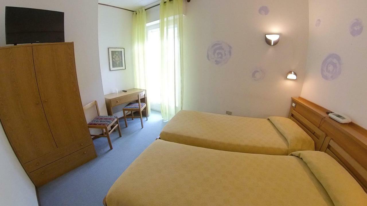 Hotel Alberello 리바 델 이탈리아 베로나 외부 사진